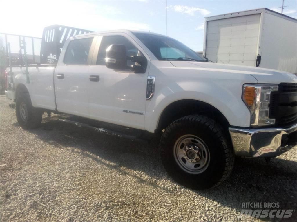 Ford F250 Бортовые фургоны