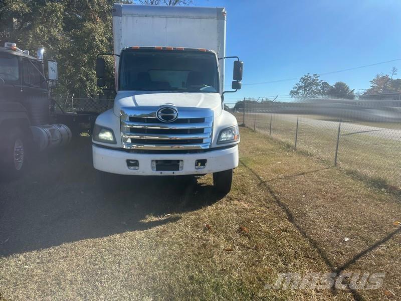 Hino 258LP Грузовики-Фургоны