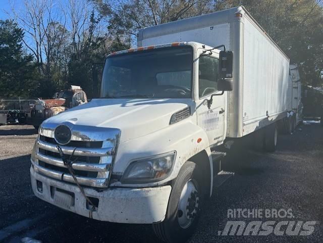Hino 268 Грузовики-Фургоны