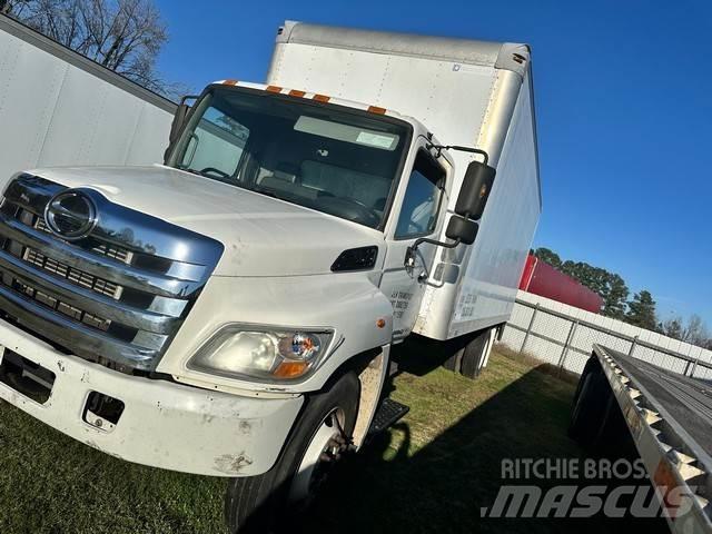 Hino 268 Грузовики-Фургоны