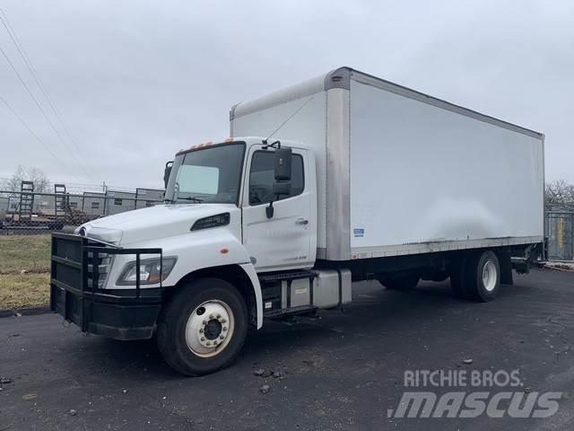 Hino 268 Грузовики-Фургоны