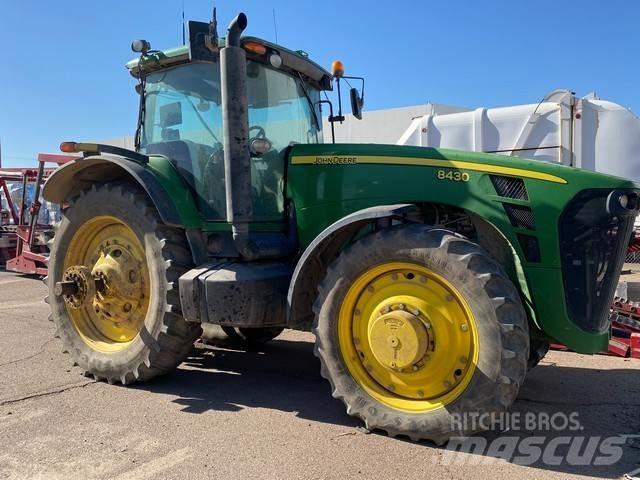 John Deere 8430 Трактора