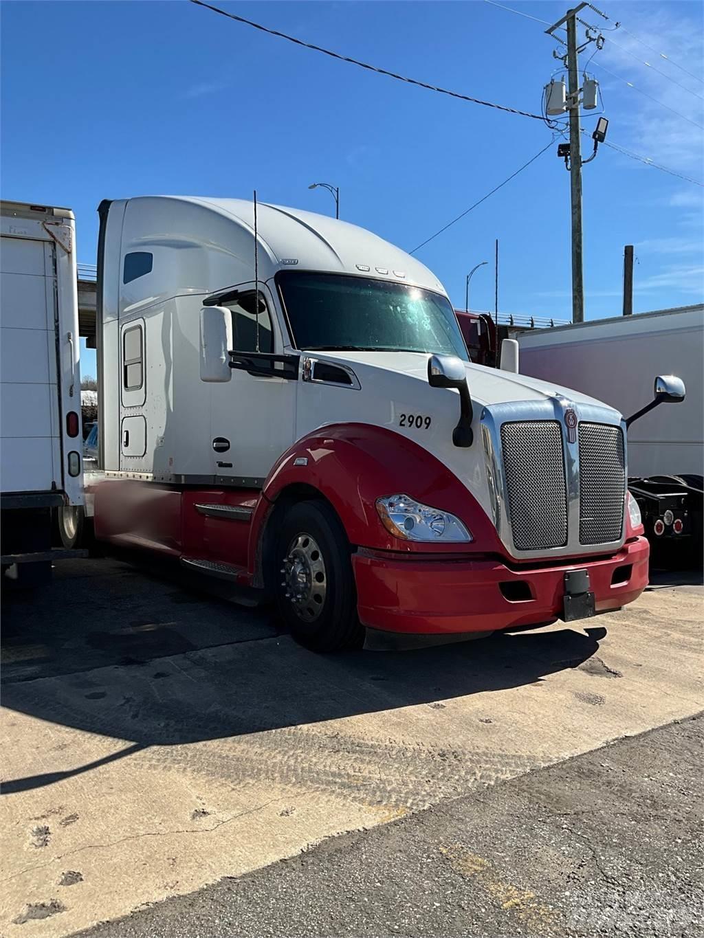 Kenworth T680 Седельные тягачи