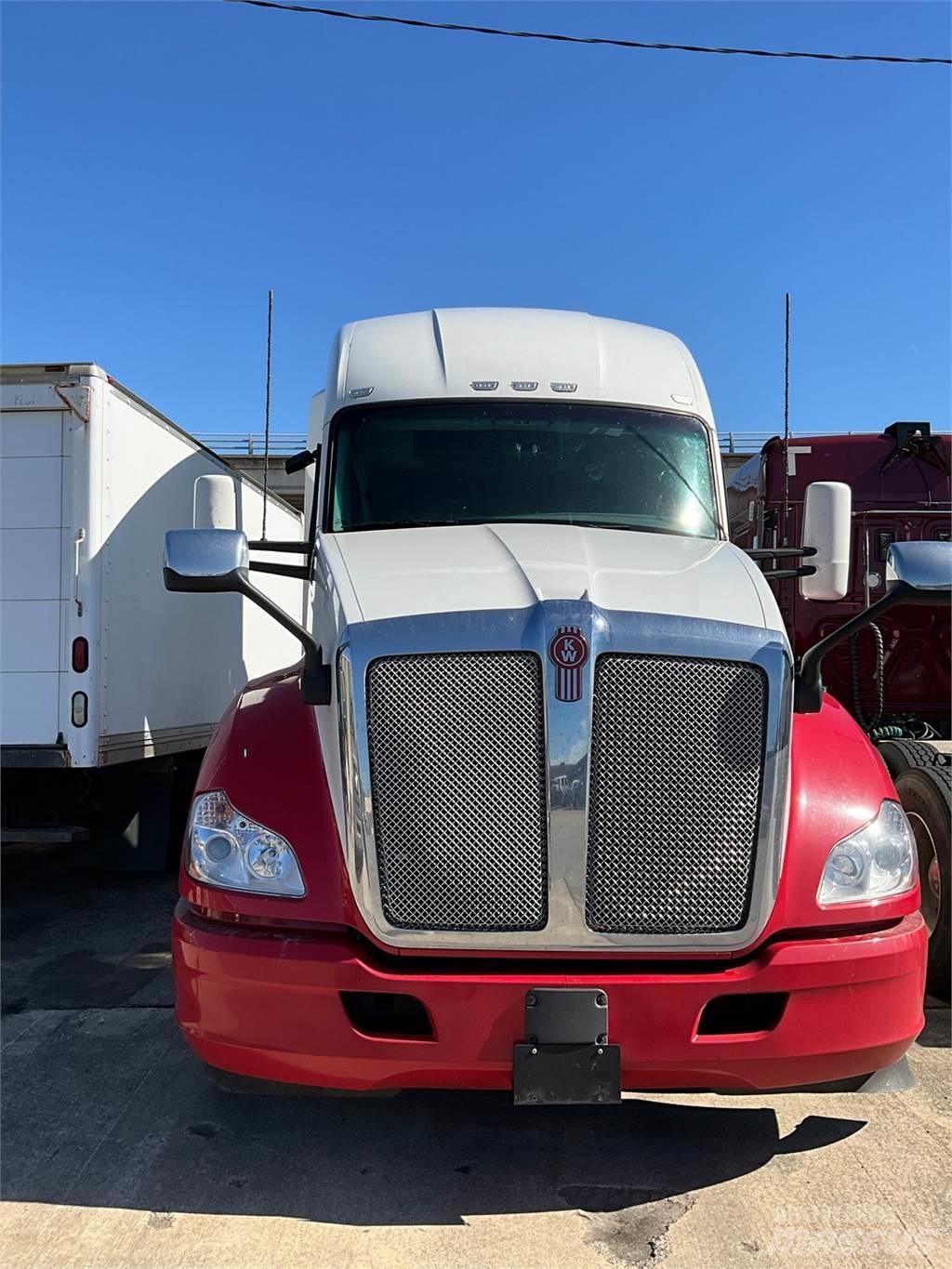 Kenworth T680 Седельные тягачи