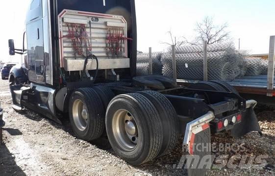 Kenworth T680 Седельные тягачи