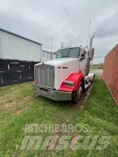 Kenworth T800W Седельные тягачи