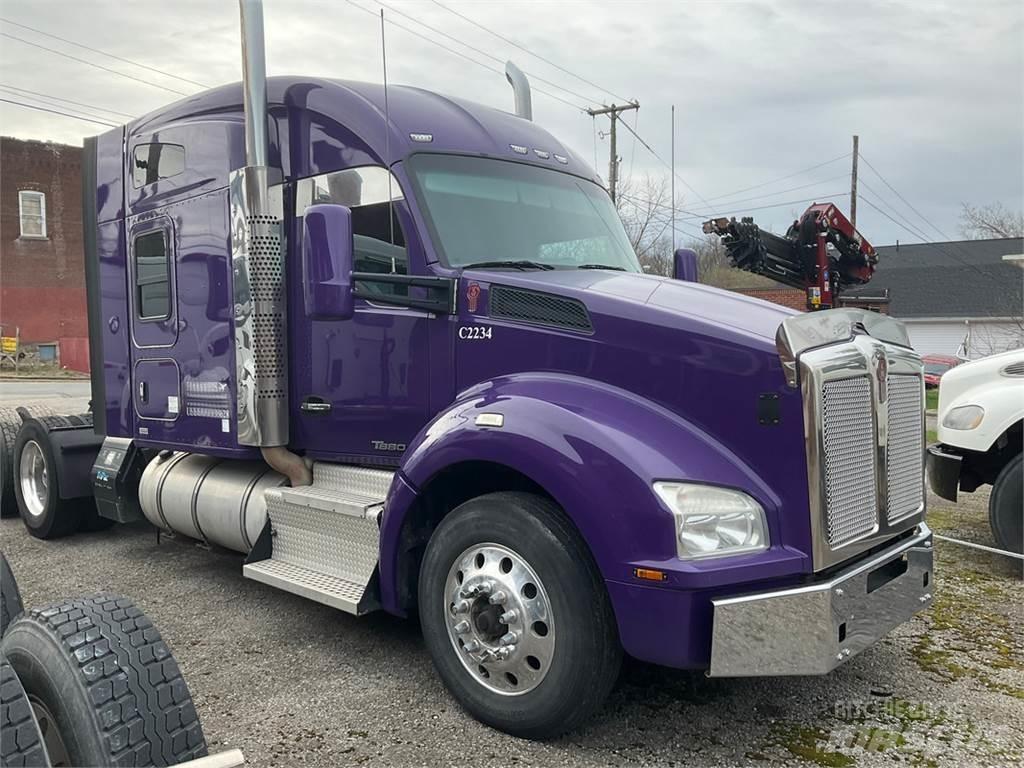 Kenworth T880 Седельные тягачи