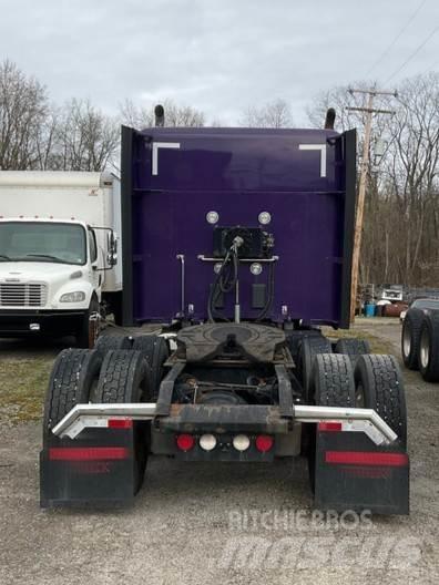Kenworth T880 Седельные тягачи