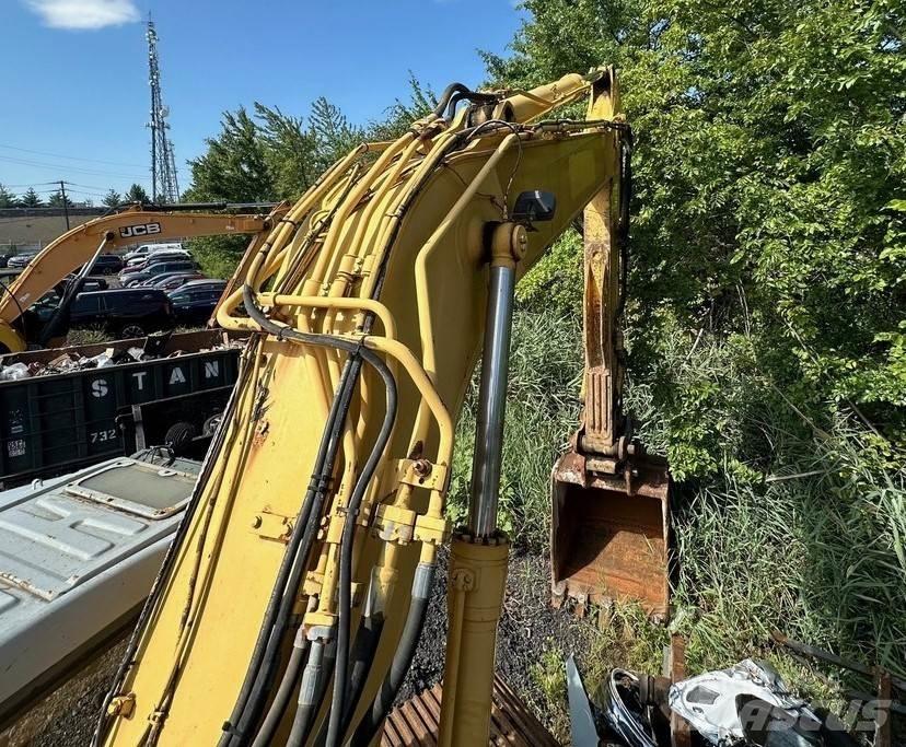 Komatsu PC308US Гусеничные экскаваторы