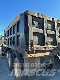 Mack CT713 Грузовики-Самосвалы