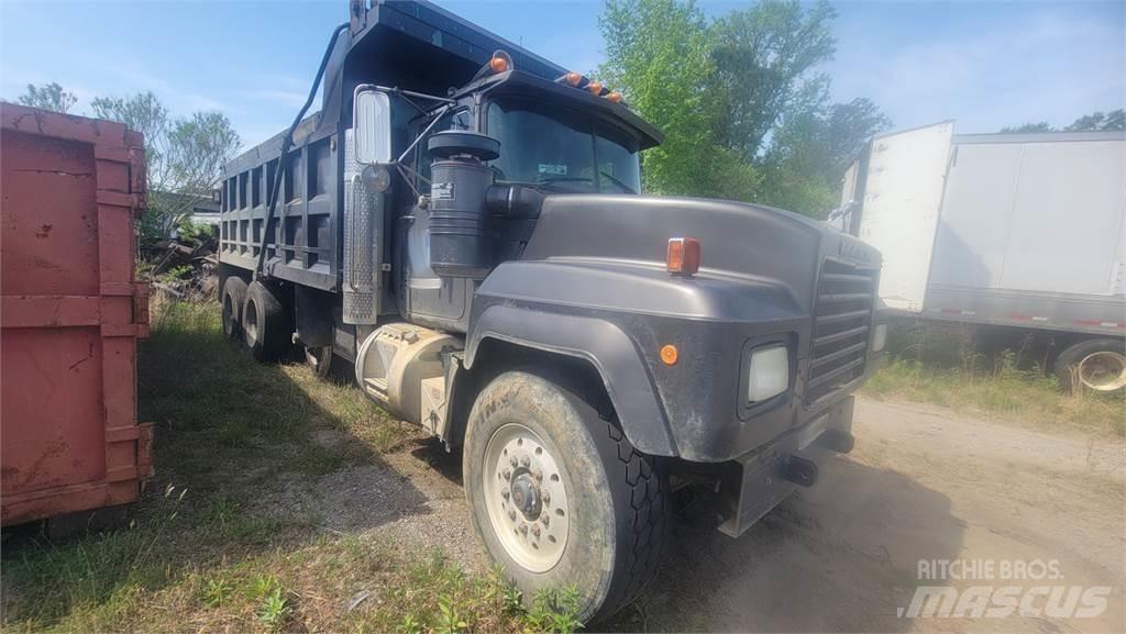 Mack RD6885 Грузовики-Самосвалы