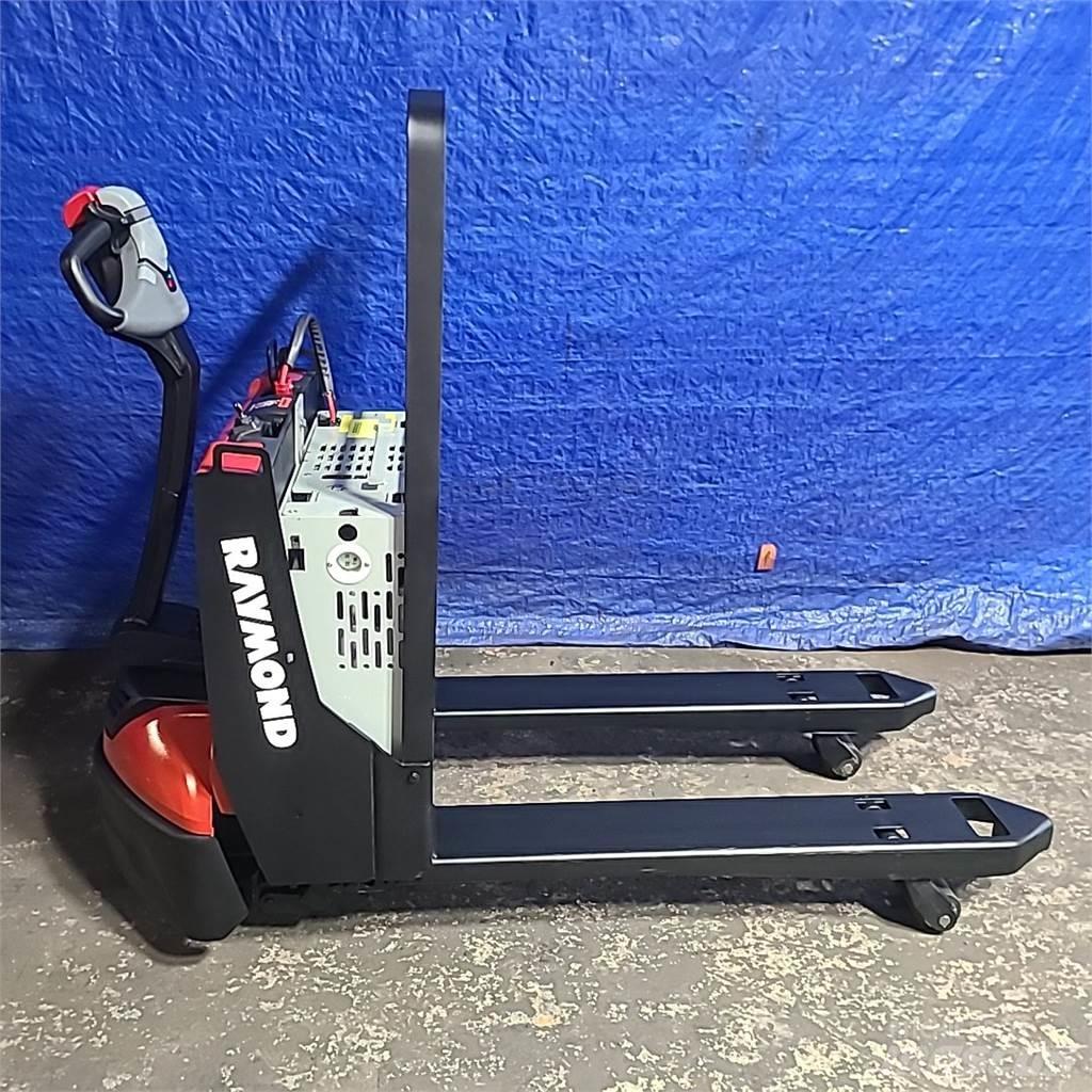 Raymond 8210 Ручные гидравлические тележки