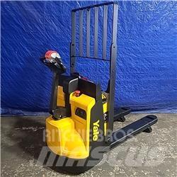 Yale MPB045VG Ручные гидравлические тележки