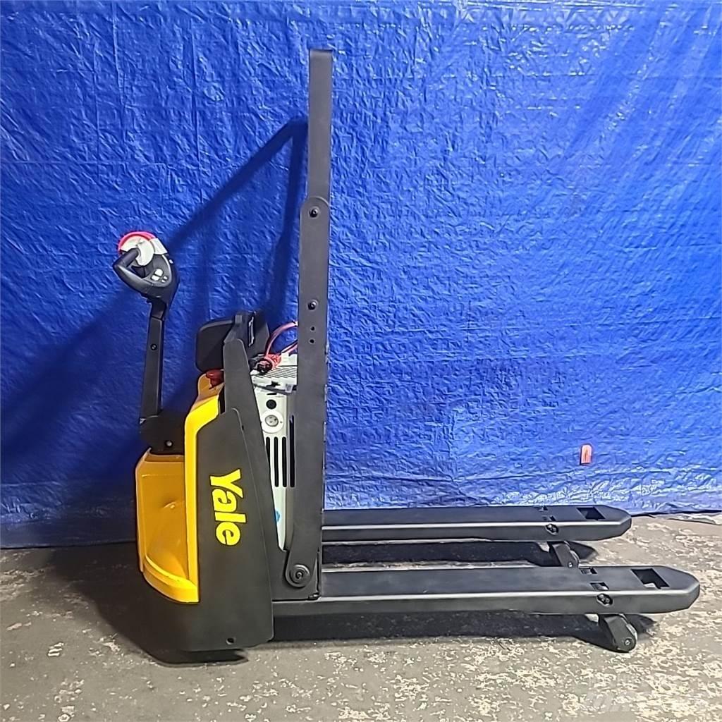 Yale MPB045VG Ручные гидравлические тележки