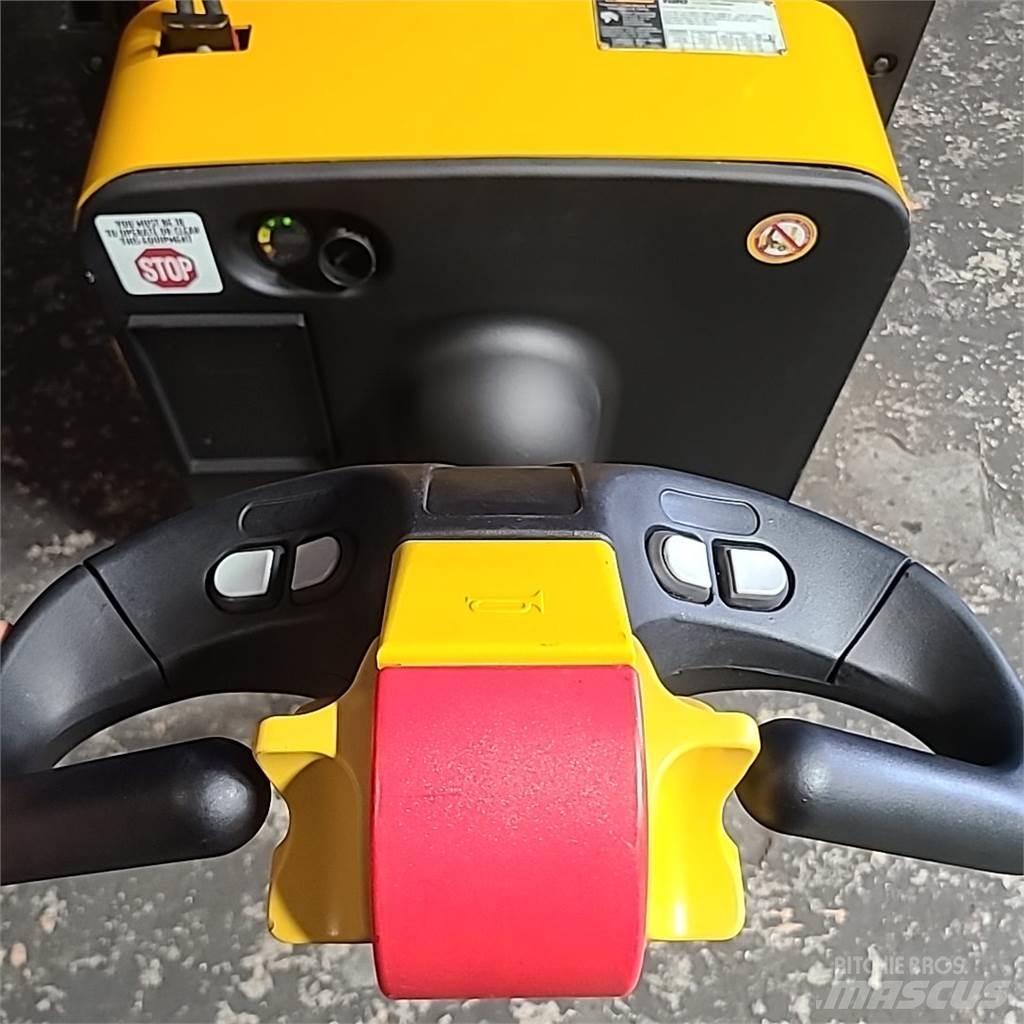 Yale MSW040 Самоходные электроштабелёры