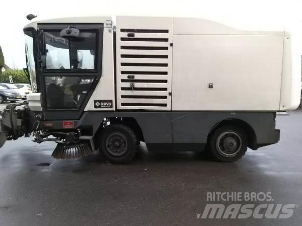Ravo 530 CD Вакуумные уборочные машины