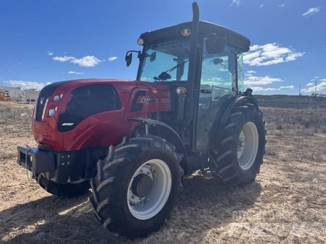 Valtra F105S Трактора