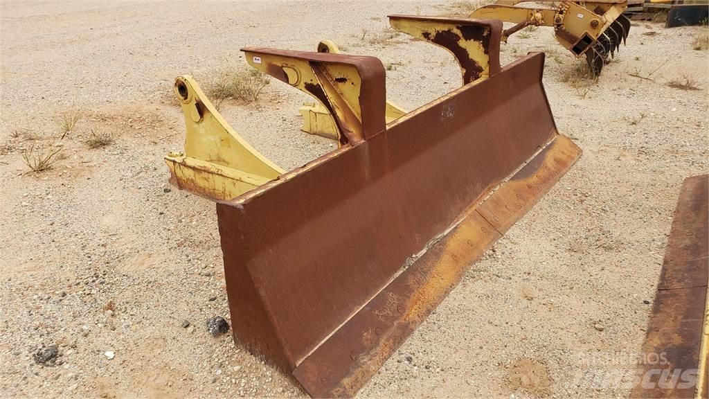 CAT 525B Бульдозерные отвалы