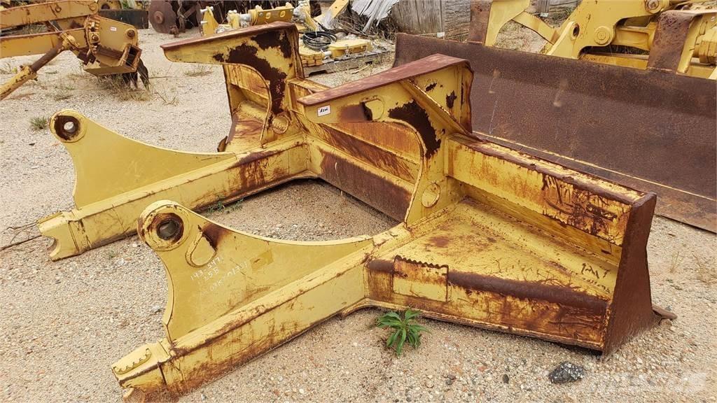 CAT 525B Бульдозерные отвалы
