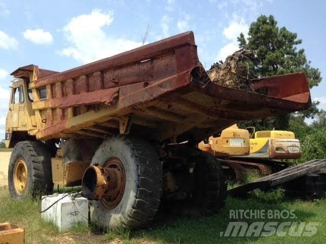CAT 773B Шарнирно-сочленённые самосвалы