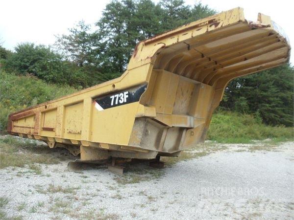CAT 773F Строительная техника - Другие