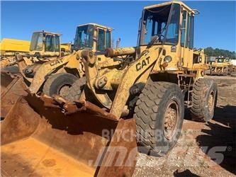 CAT 926E Фронтальные погрузчики