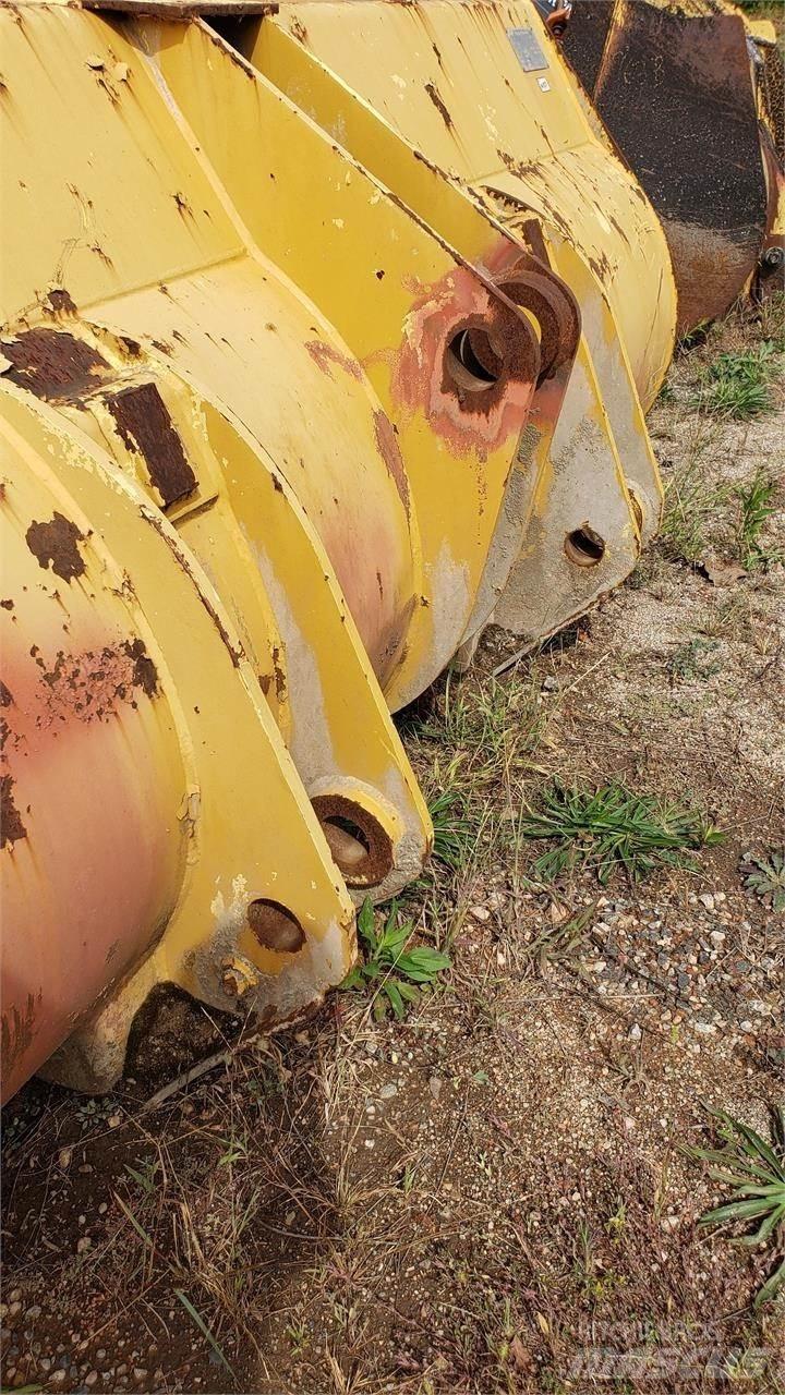 CAT 966 Бульдозерные отвалы