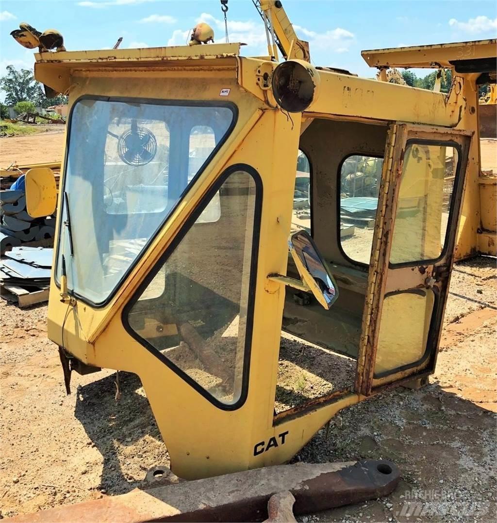 CAT 980C Кабины и интерьер