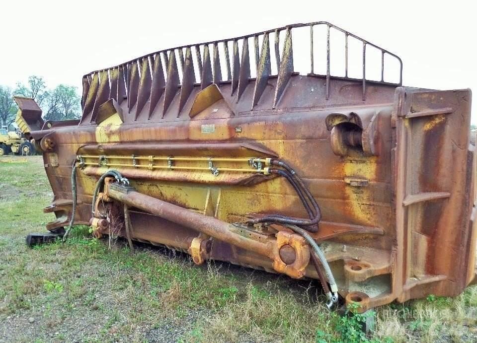 CAT D11 Бульдозерные отвалы