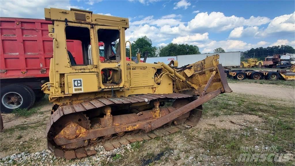 CAT D5B Гусеничные бульдозеры