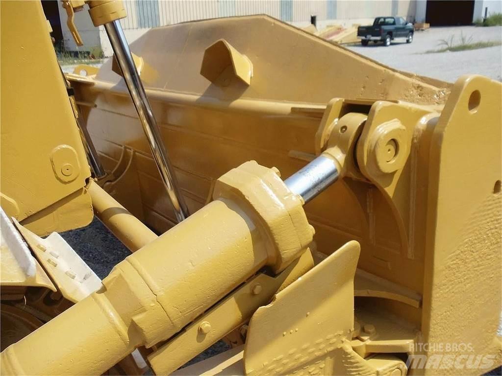 CAT D8N Гусеничные бульдозеры