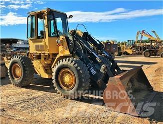 CAT IT18B Фронтальные погрузчики