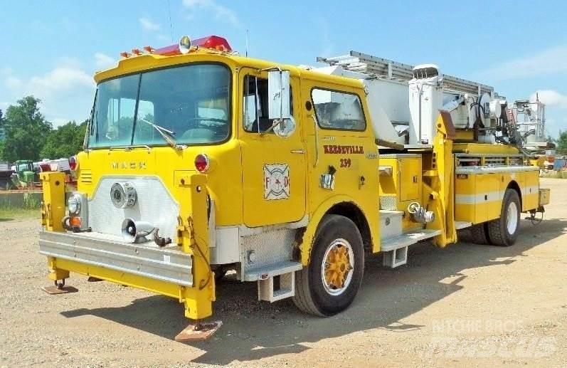 Mack CF685 Пожарные машины