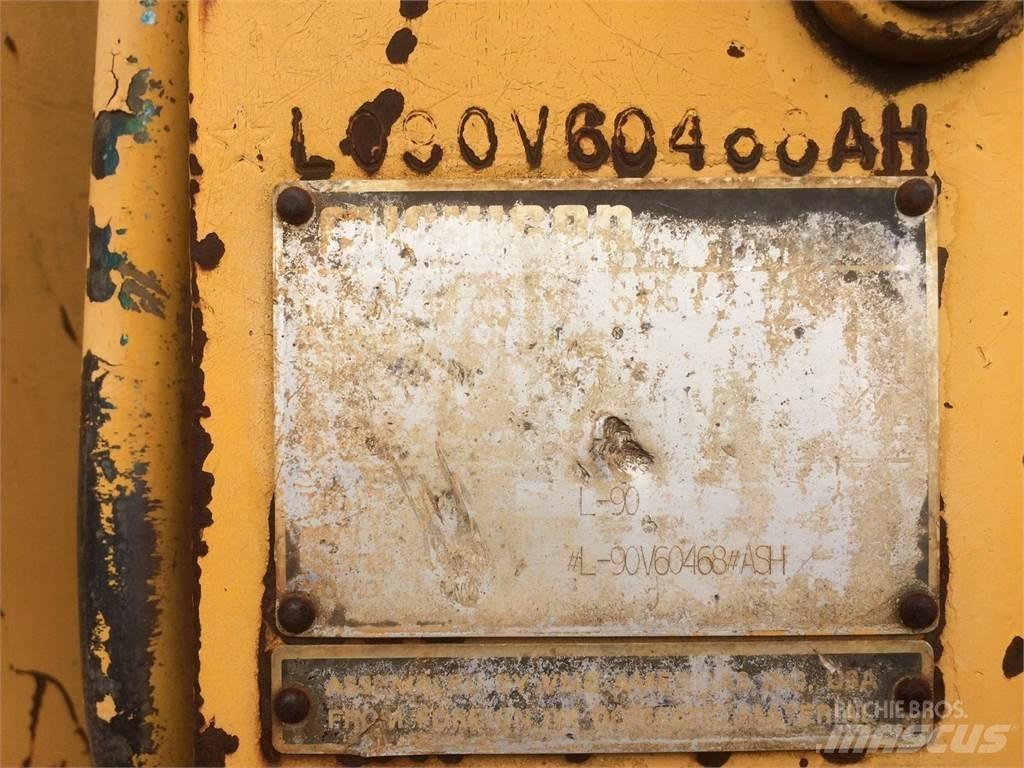 Michigan L90 Фронтальные погрузчики