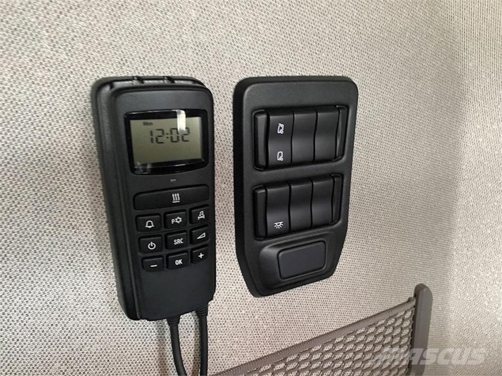 Scania S660 Седельные тягачи