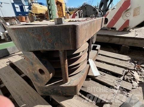  Unknown Другие грузоподъемные машины