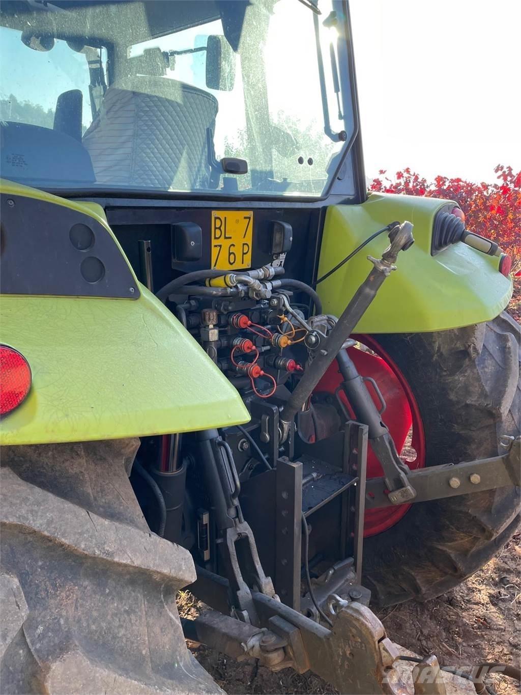 CLAAS AXOS 340 Трактора