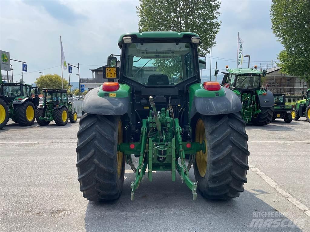 John Deere 6520 SE Трактора