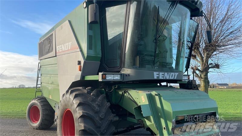Fendt 6330 Зерноуборочные комбайны