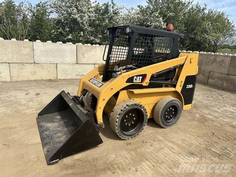 CAT 226B Строительная техника - Другие
