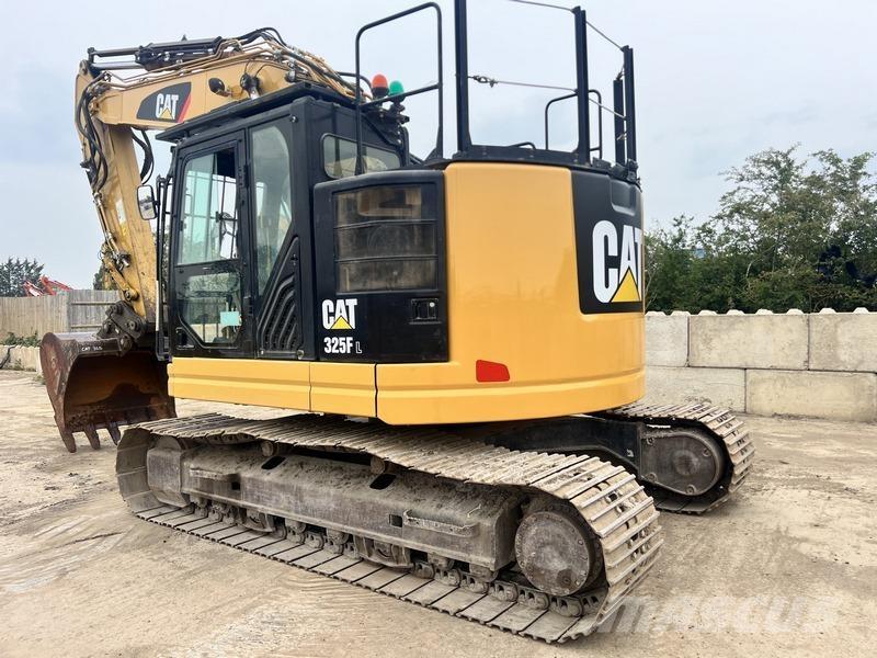 CAT 325FL Гусеничные экскаваторы
