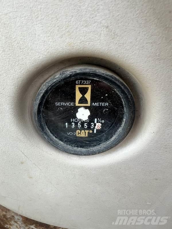 CAT 330. Гусеничные экскаваторы