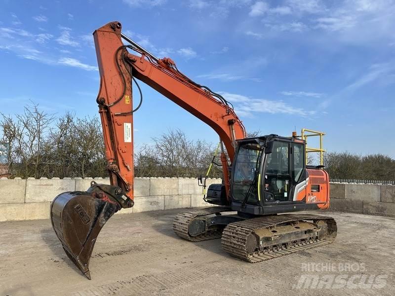 Hitachi ZX130 Гусеничные экскаваторы
