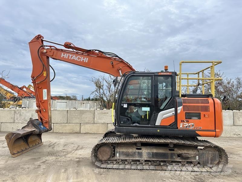 Hitachi ZX130 Гусеничные экскаваторы