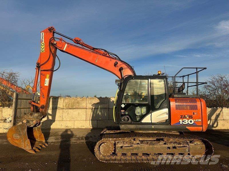 Hitachi ZX130 Гусеничные экскаваторы