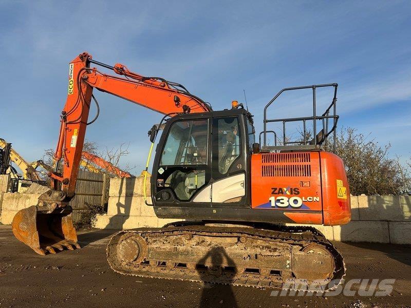 Hitachi ZX130 Гусеничные экскаваторы