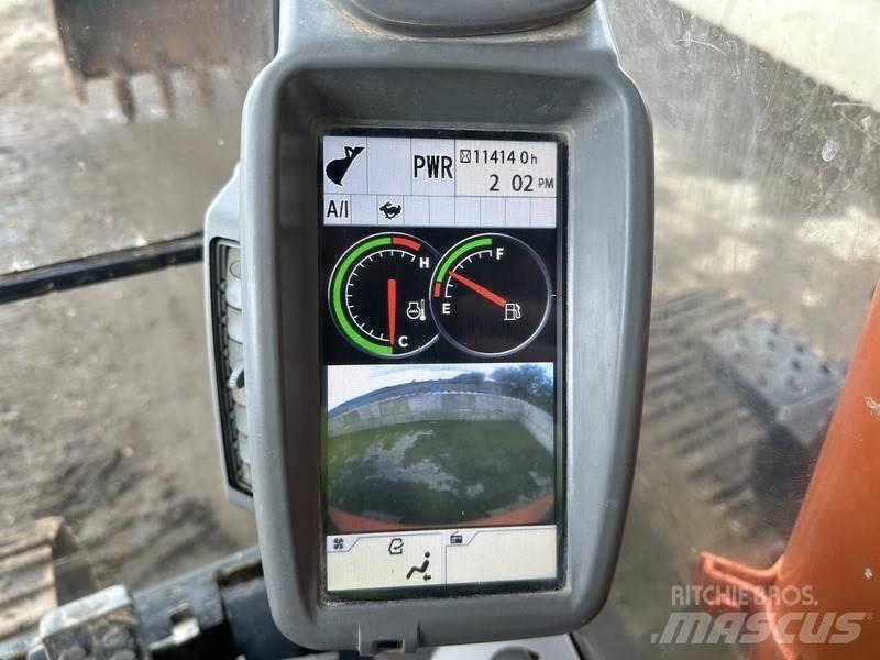 Hitachi ZX135 Гусеничные экскаваторы