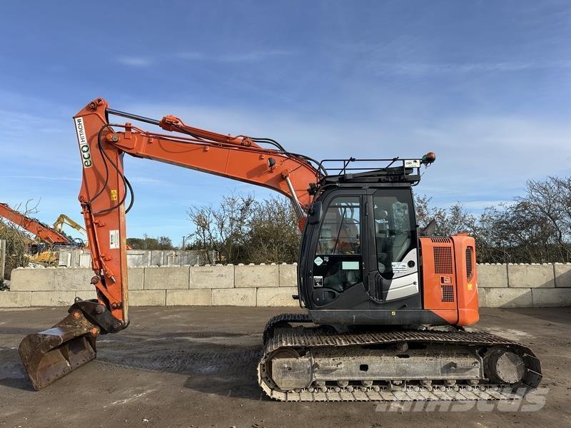 Hitachi ZX135 Гусеничные экскаваторы