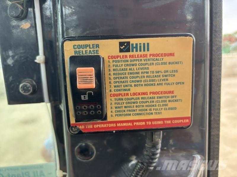 Hitachi ZX135 US-6 Гусеничные экскаваторы