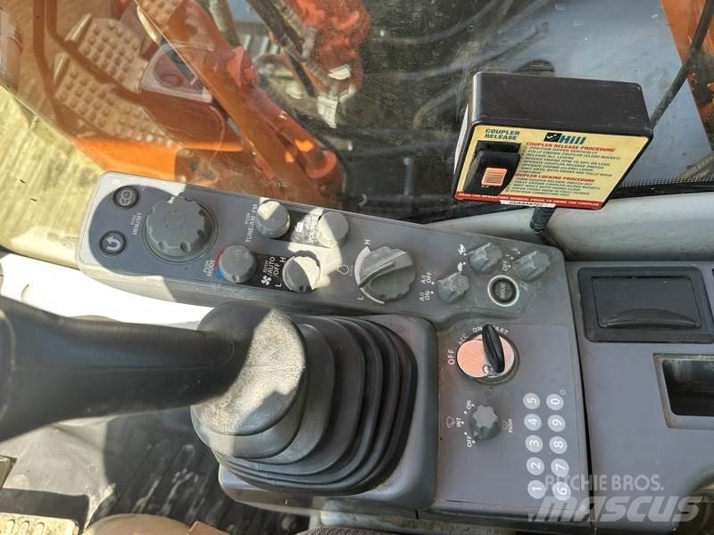Hitachi ZX210LC-6 Гусеничные экскаваторы